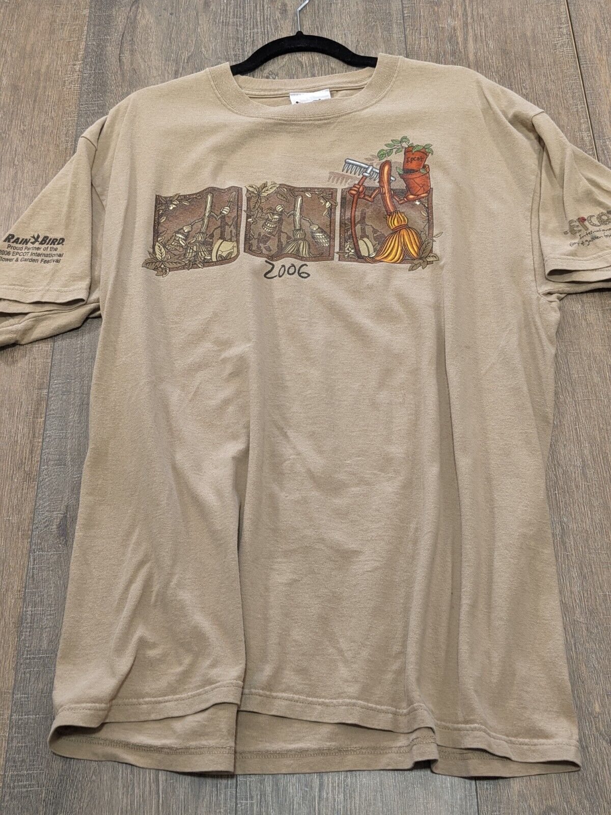Vintage Disney T Shirt Adult XL Beige Short Sleeve 06 Epcot Flower and Garden