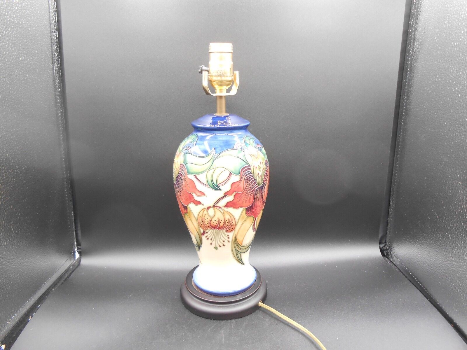 Moorcroft Pottery Lamp
