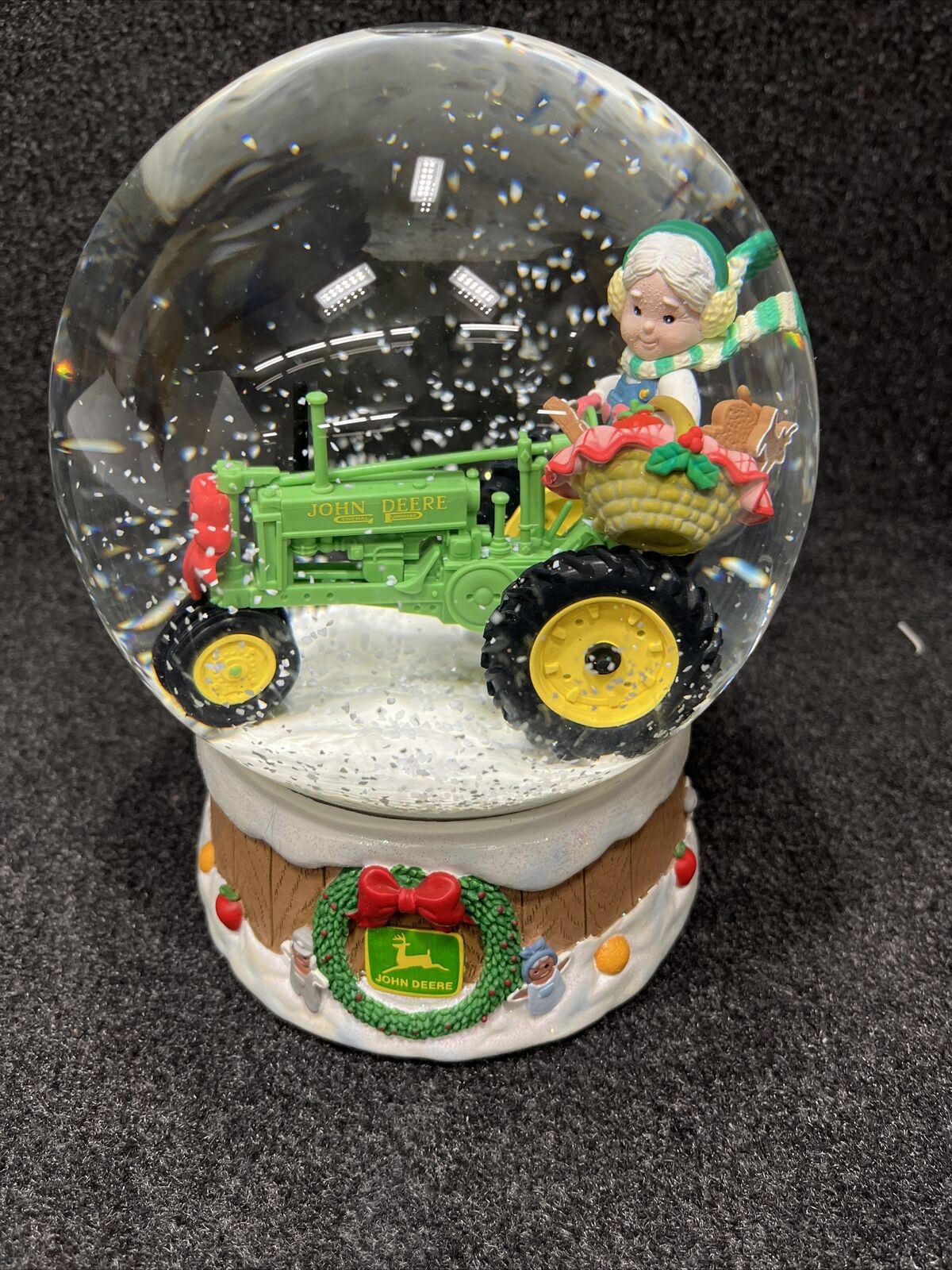 VTG John Deere Mrs Claus on Tractor Water Snow Globe