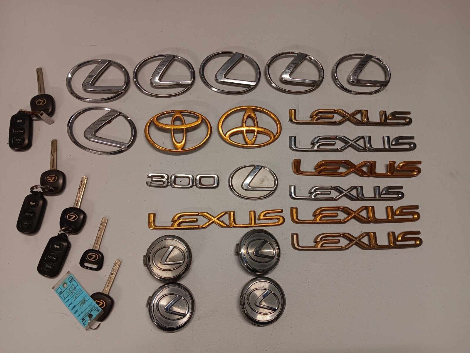 1998-2005 Lexus And Toyota Emblems & Keys OEM