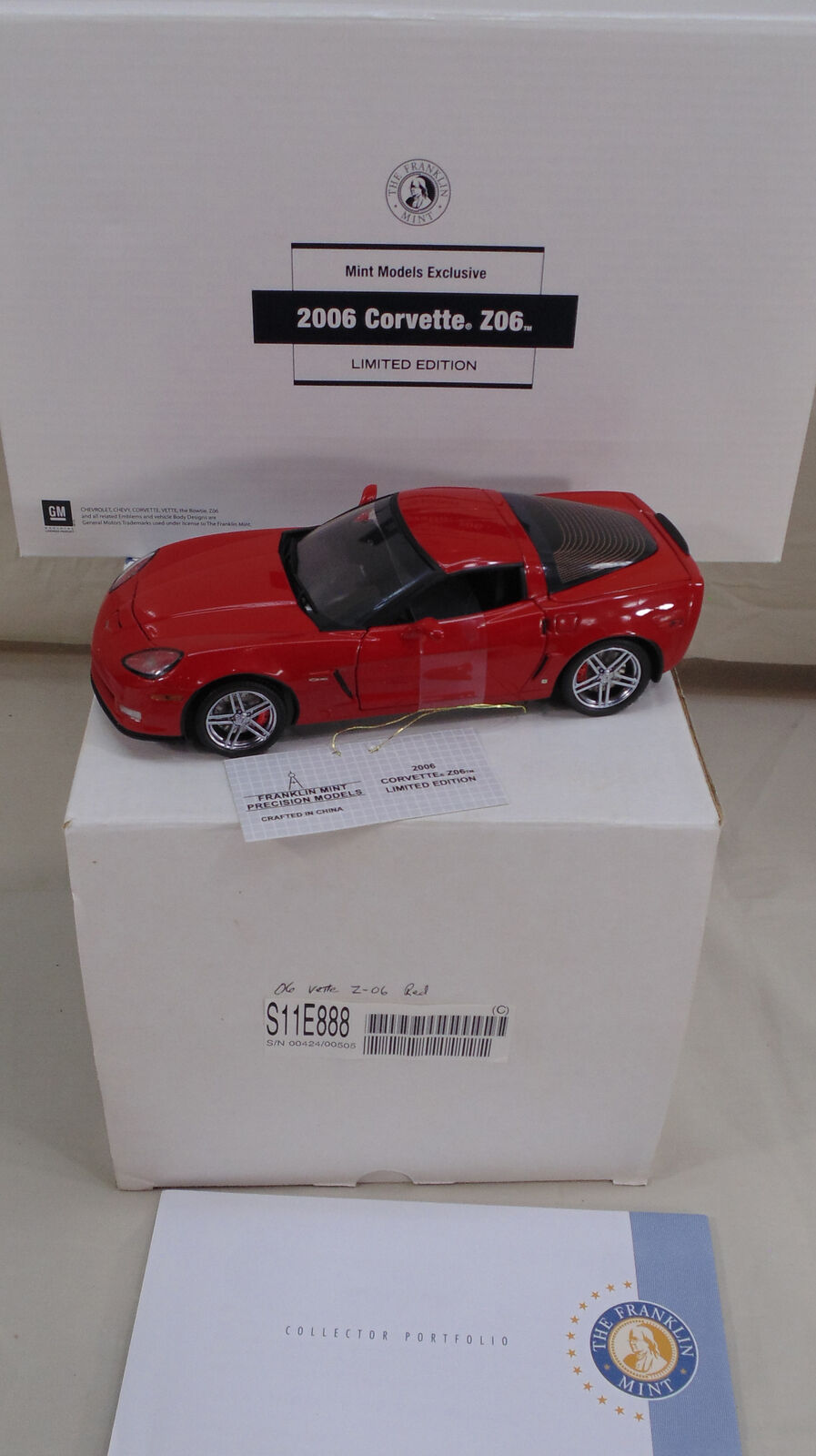 Franklin Mint 2006 Chevy Corvette Z06 Red Limited Edition 1/24 Diecast Car w/Box