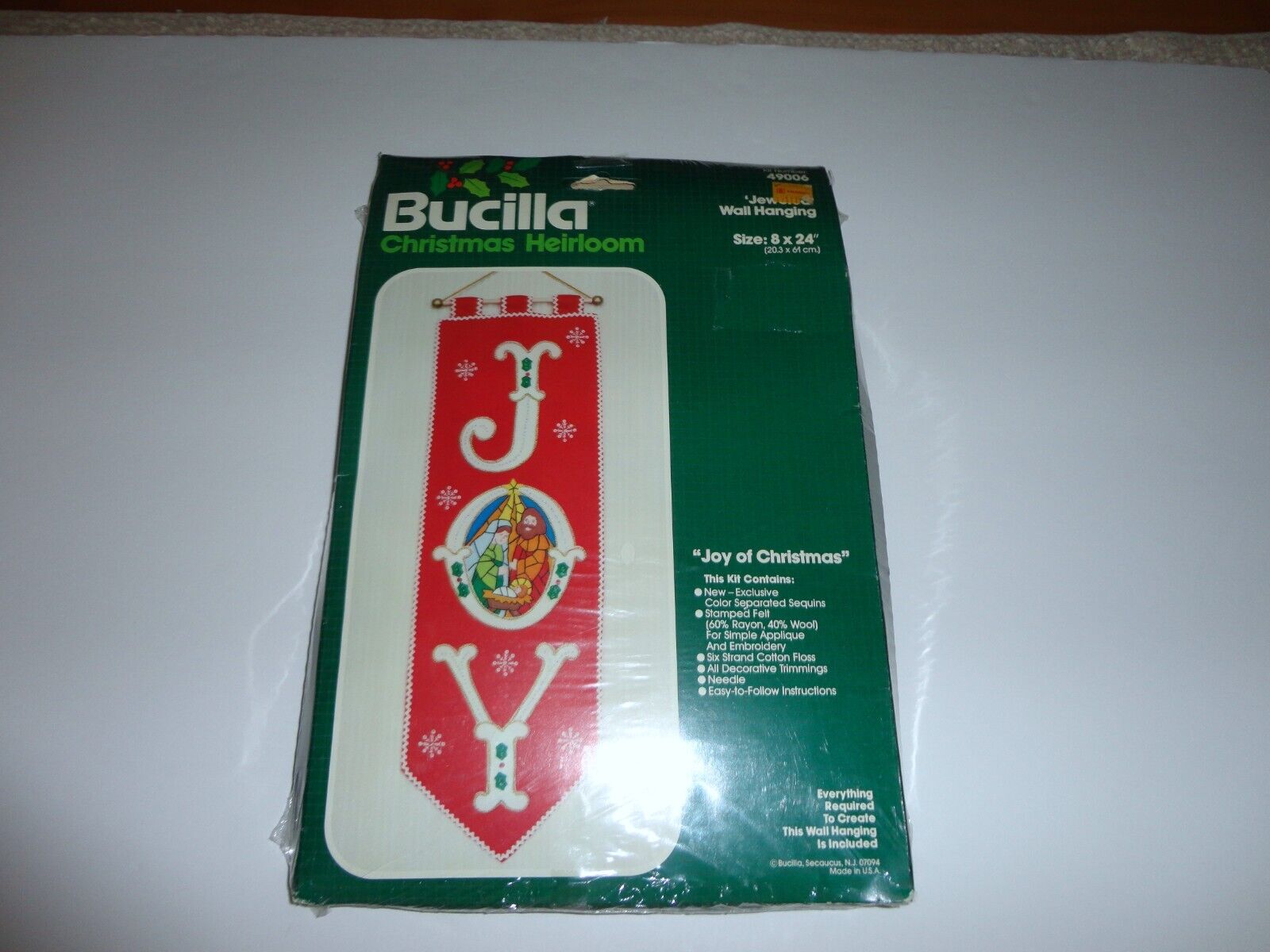 Vintage Bucilla Heirloom Joy of Christmas Jeweled Wall Hanging Kit 49006