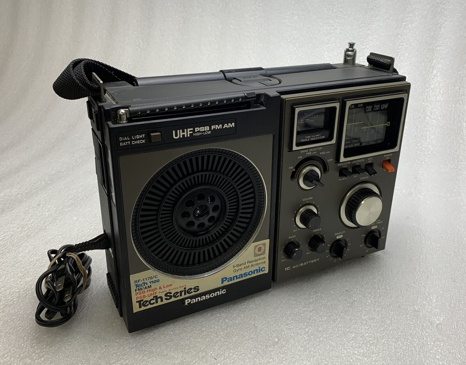 Vintage Panasonic RF-1170 UHF PSB AM FM 5 Band Radio W Power Cord Tested/Works