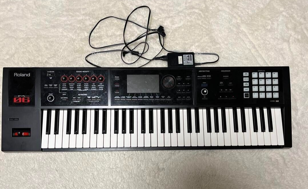 Roland FA-06 61-key Music Workstation digital keyboard synthesizer w/case