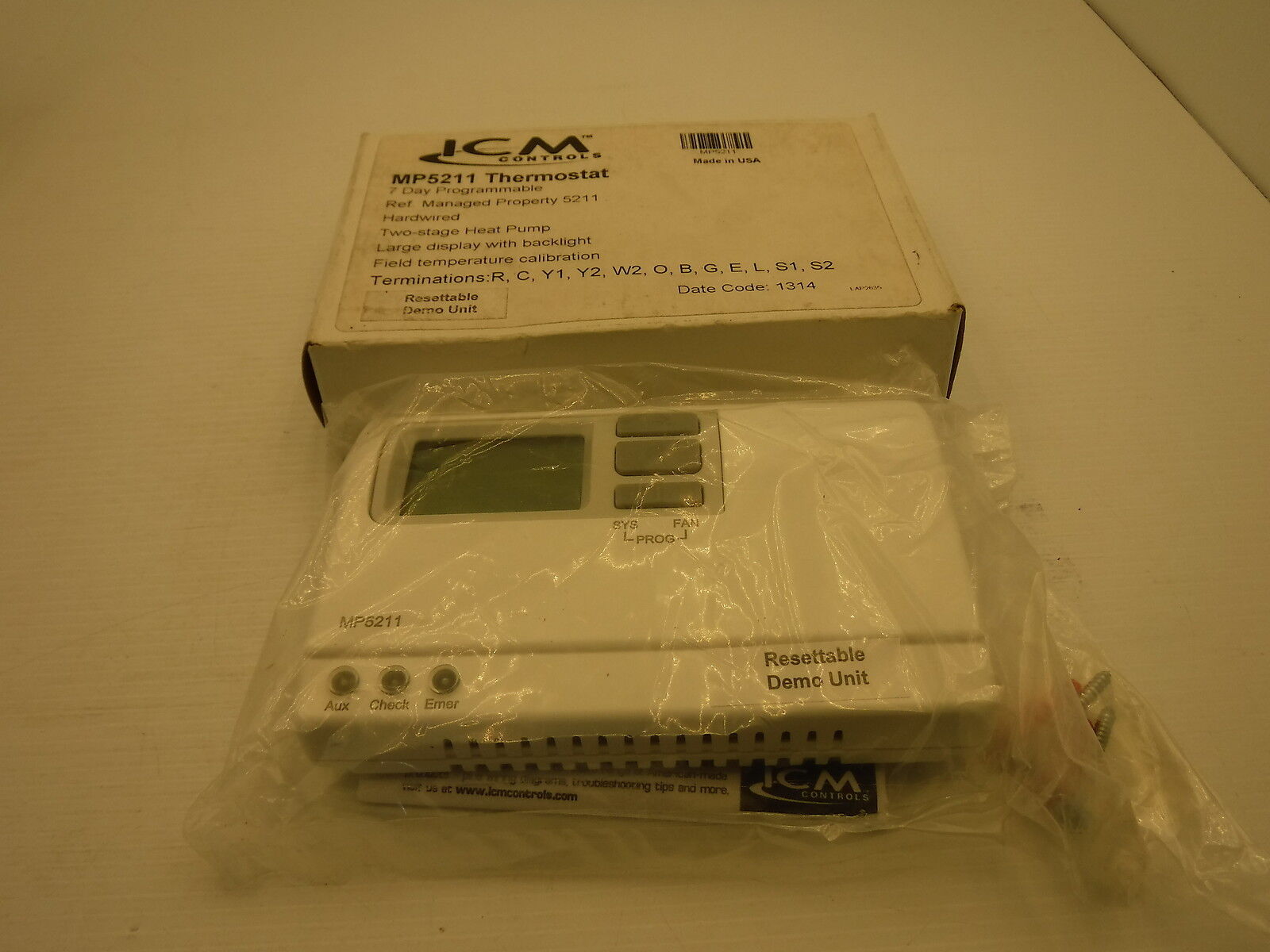 ICM CONTROLS MP5211 Low Voltage Thermostat, 7 Day Programmable NIB