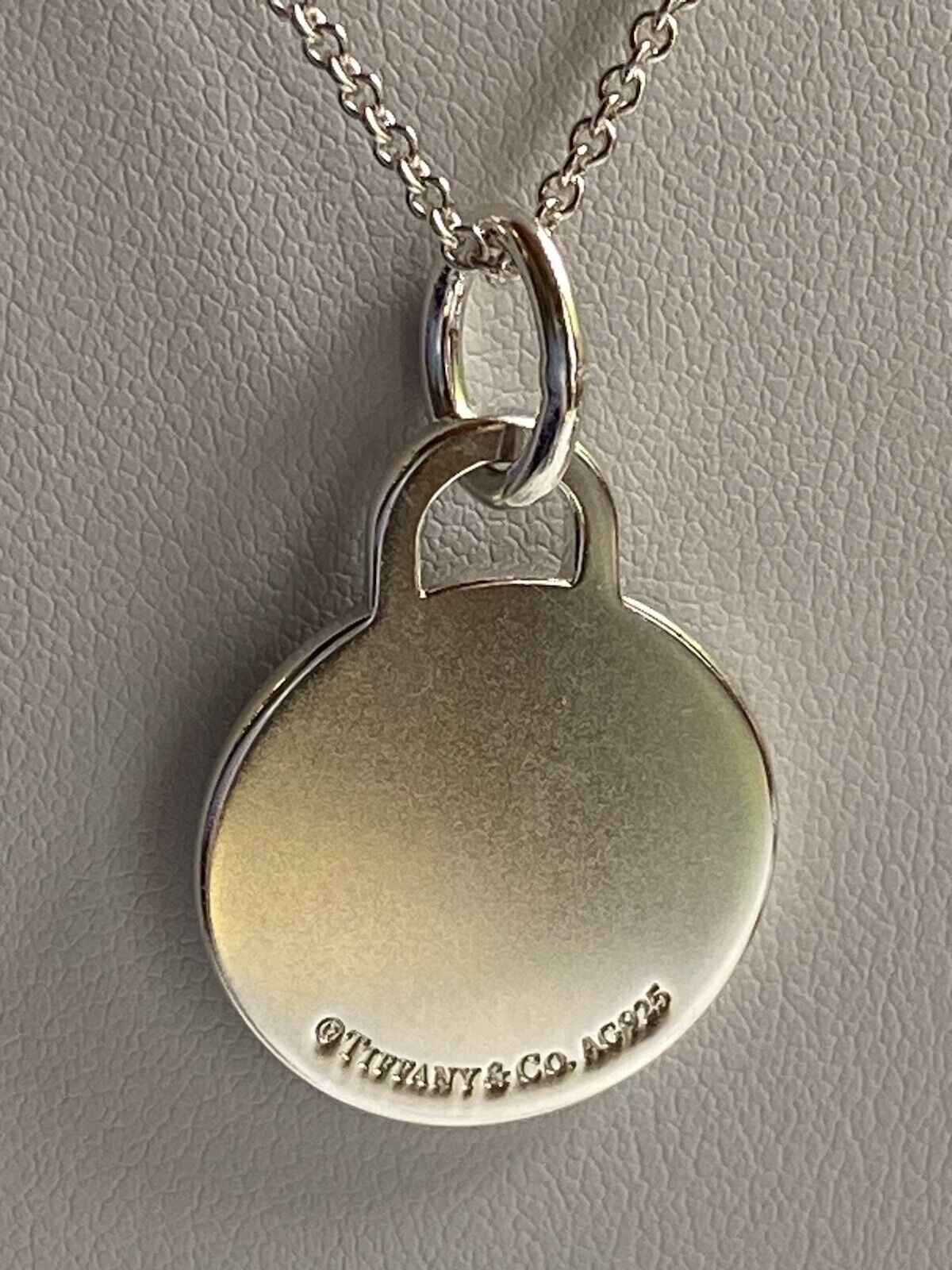Tiffany & Co. Sterling Round Tag 2001 Engravable Charm Pendant Necklace 18”
