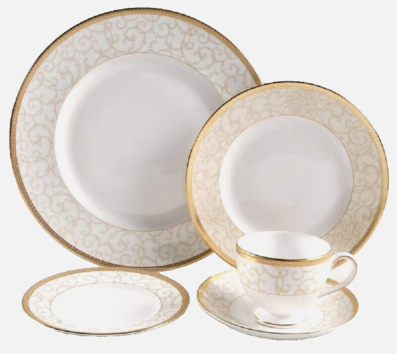 Wedgewood 5 Piece Dinner Place Setting Celestial Gold made in England is Elegant