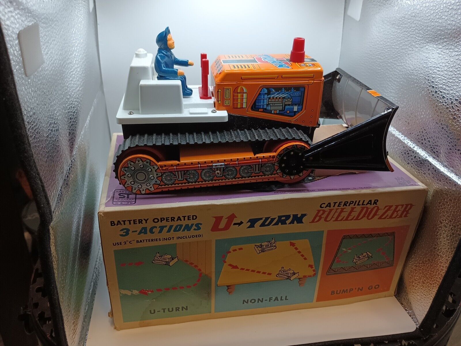 Vintage Battery Op U-TURN BULLDOZER Caterpillar Toy Tractor, TPS (Japan)
