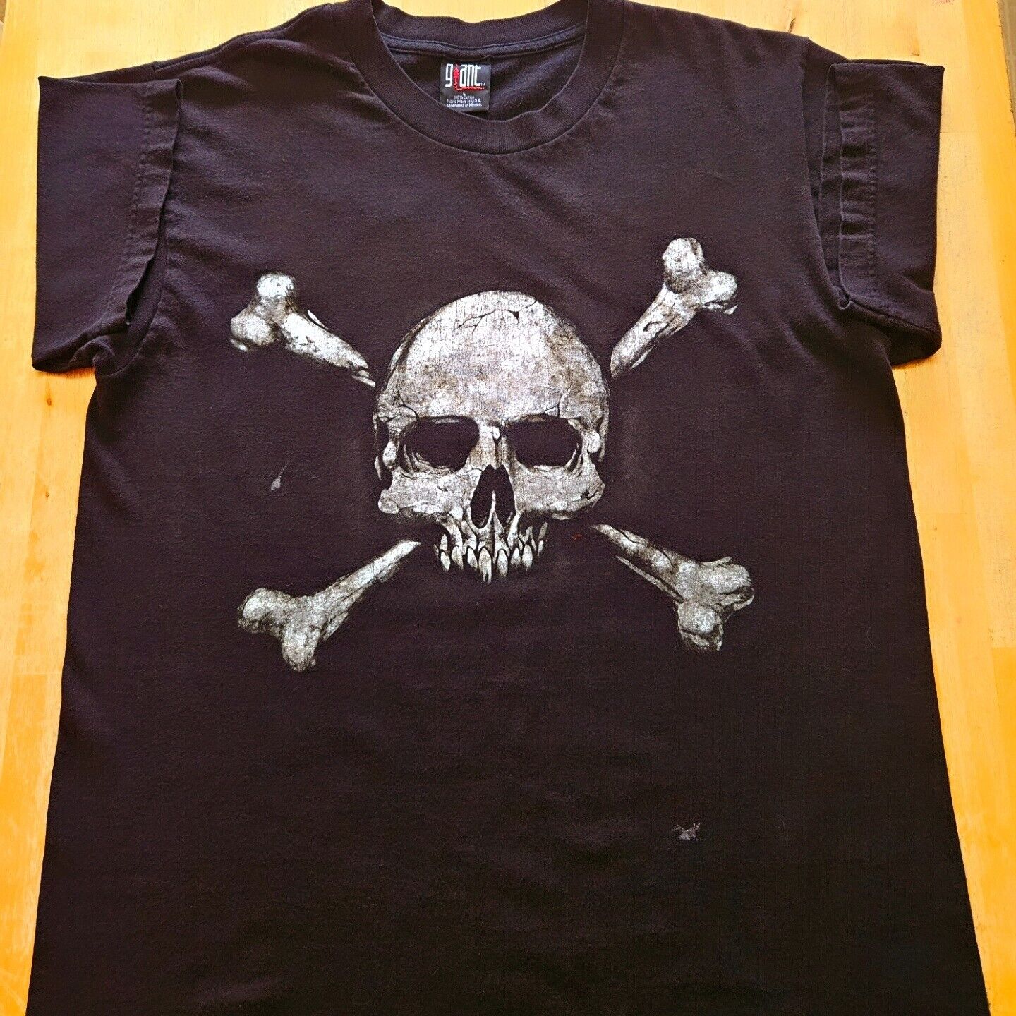 Vintage 1999 Cypress Hill Skull and Bones T-shirt Rare Giant Tag