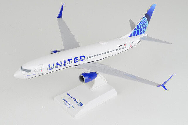 Skymarks 1/130 737-800 Airplane N37267 United Airlines