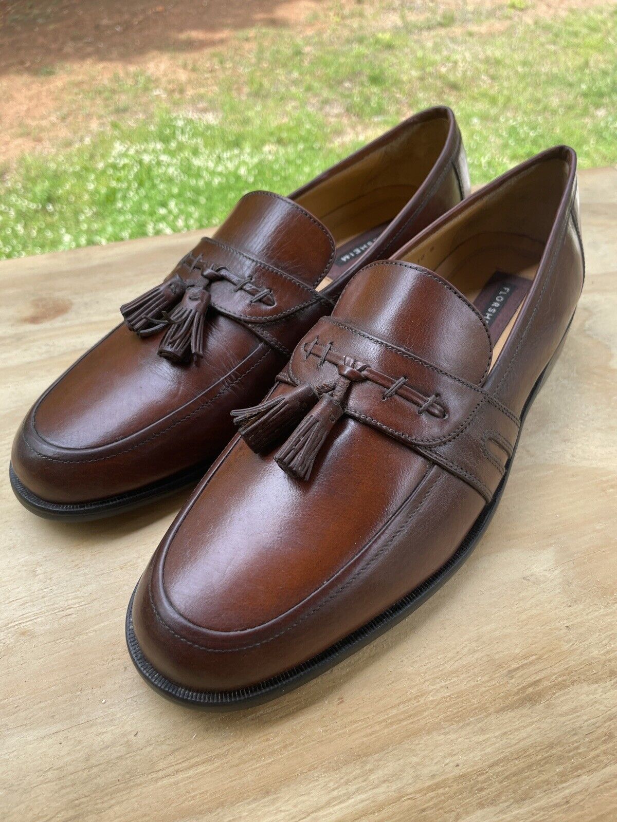 florsheim Men’s Tassel loafers Size 9 B