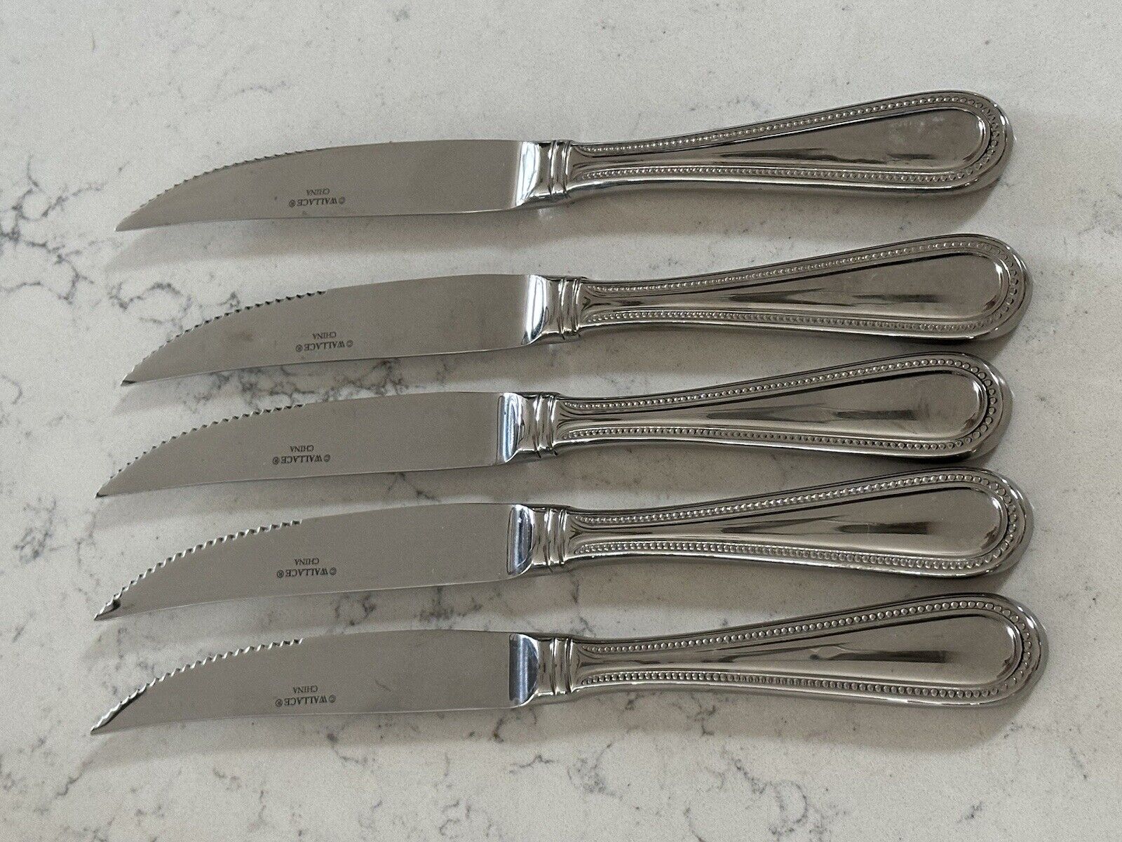 5 - Wallace American Tradition Steak Knives Continental Bead 18-10 Stainless EUC
