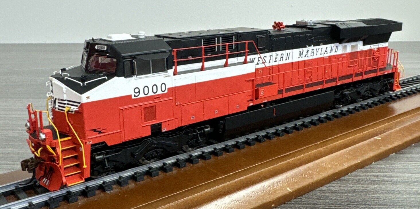 Athearn Genesis ATHG83164 ES44AC Diesel Locomotive Western Maryland #9000 NIB