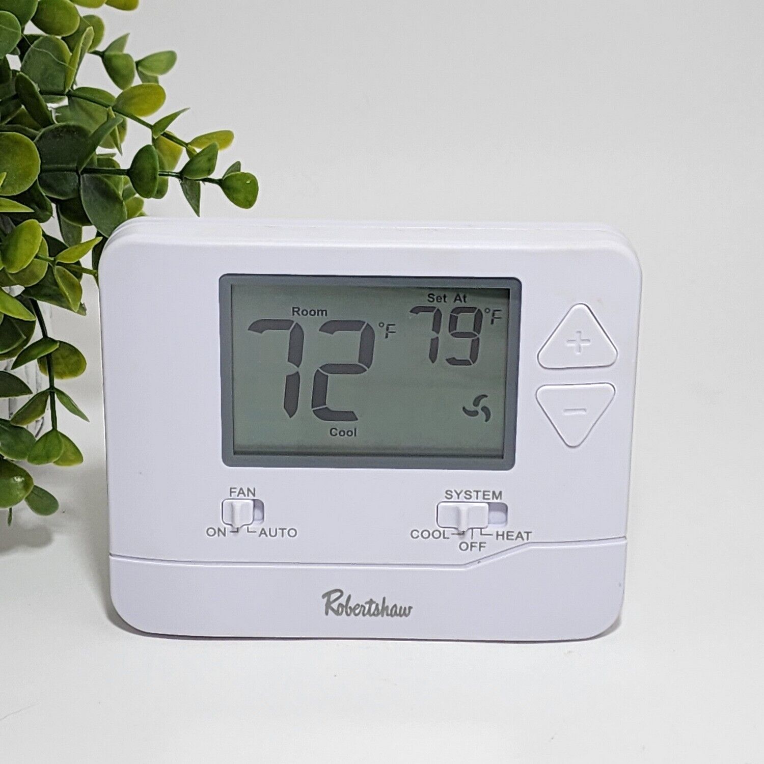 Robertshaw RS8110 Digital Non-Programmable Thermostat, Single Stage - 1 H / 1 C