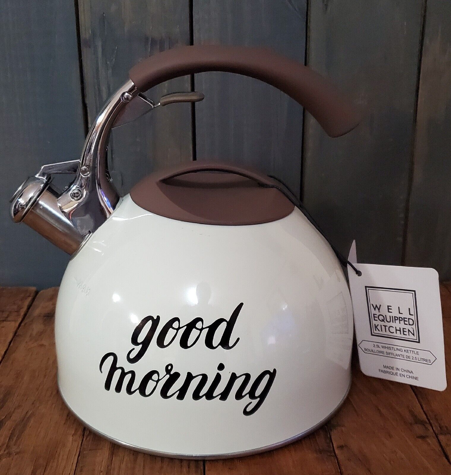 Well Equipped Kitchen 2.5L Whistling Kettle, Stainless Steel, Heat Res. Handle