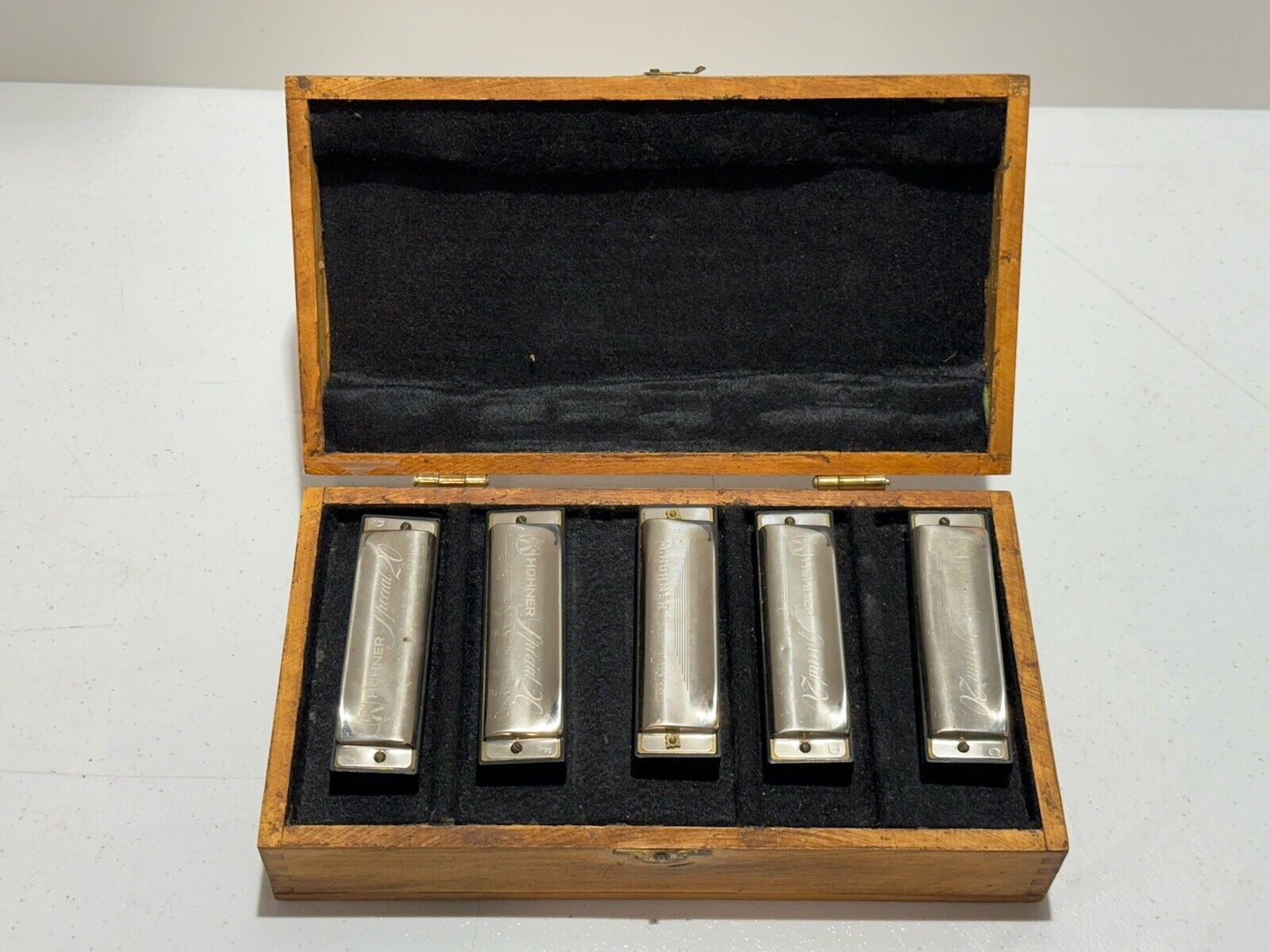 Lot Of 5 HOHNER SPECIAL 20 Harmonica\'s Marine Band Hard Case C D E F G Vintage