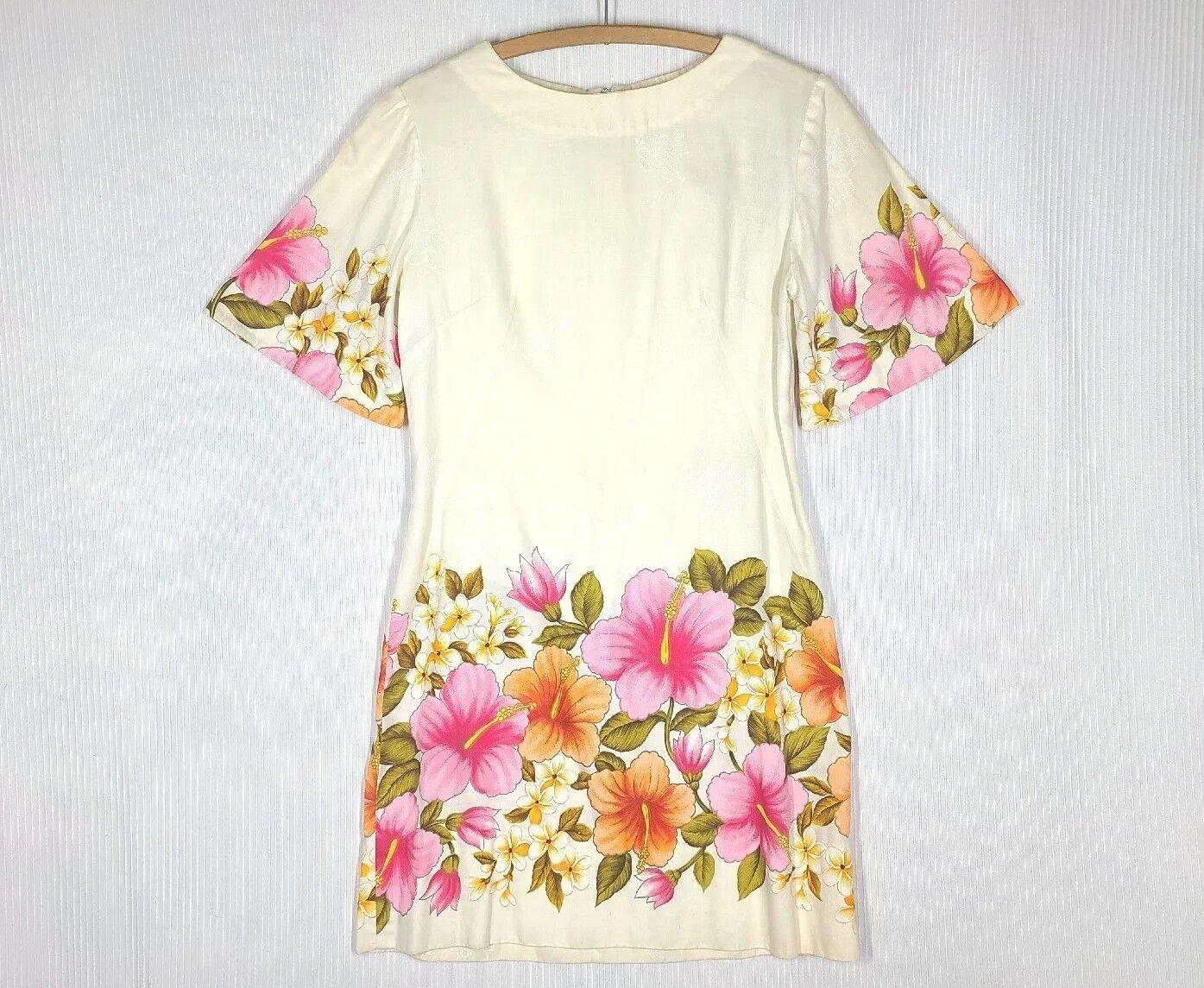 Vtg 60s Hawaiian Mini Dress Cotton Border Print XS S Pink Hibiscus Bell Sleeve