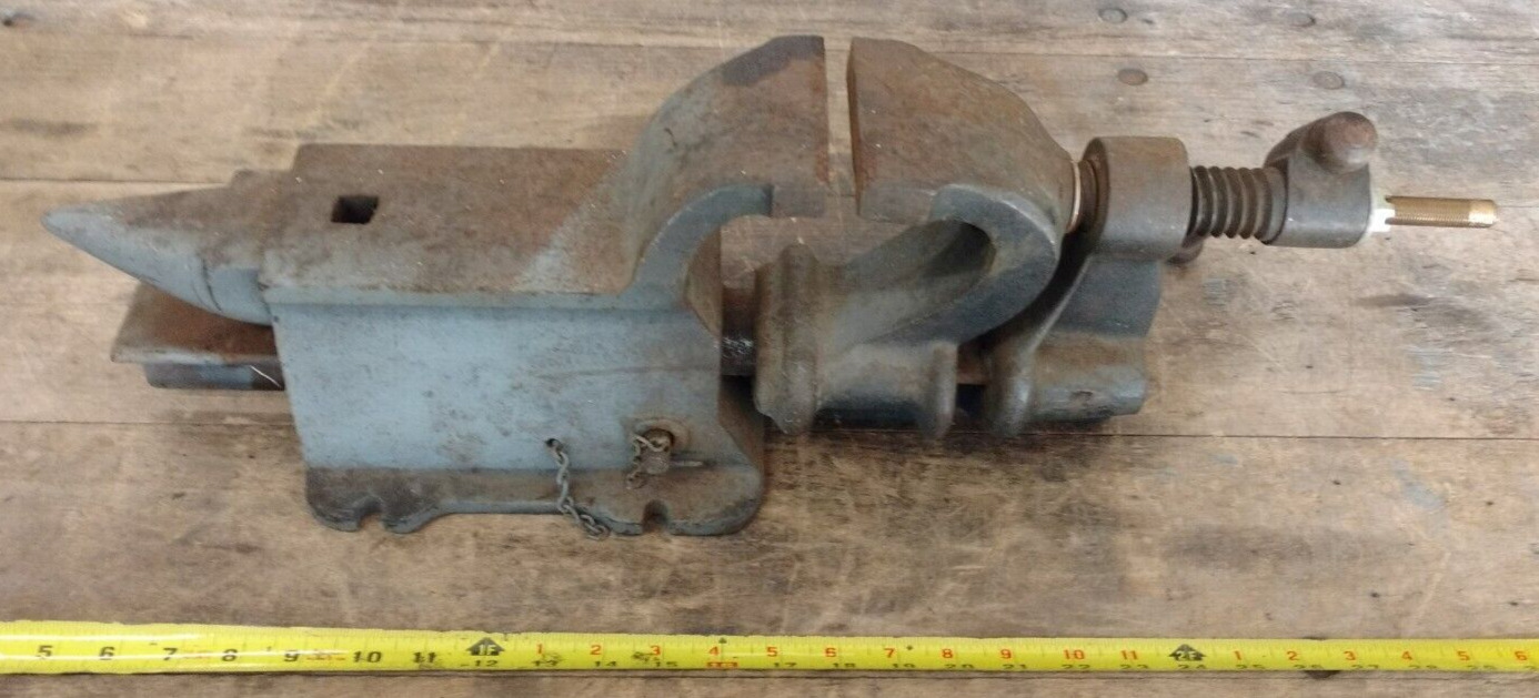 Antique/Vintage Rare Blacksmith Antique Cheney's Improved 1914 vise & anvil