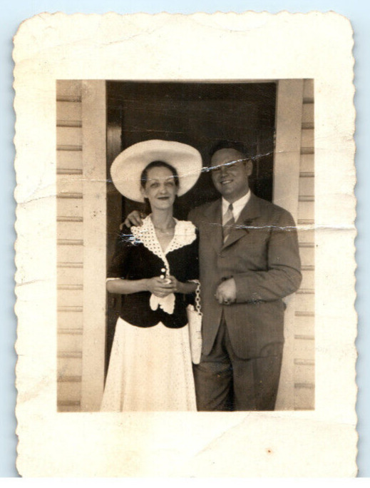Vintage Photo 1940\'s, @ a Southern Wedding Older Couple, Creased, 4.25x3.25