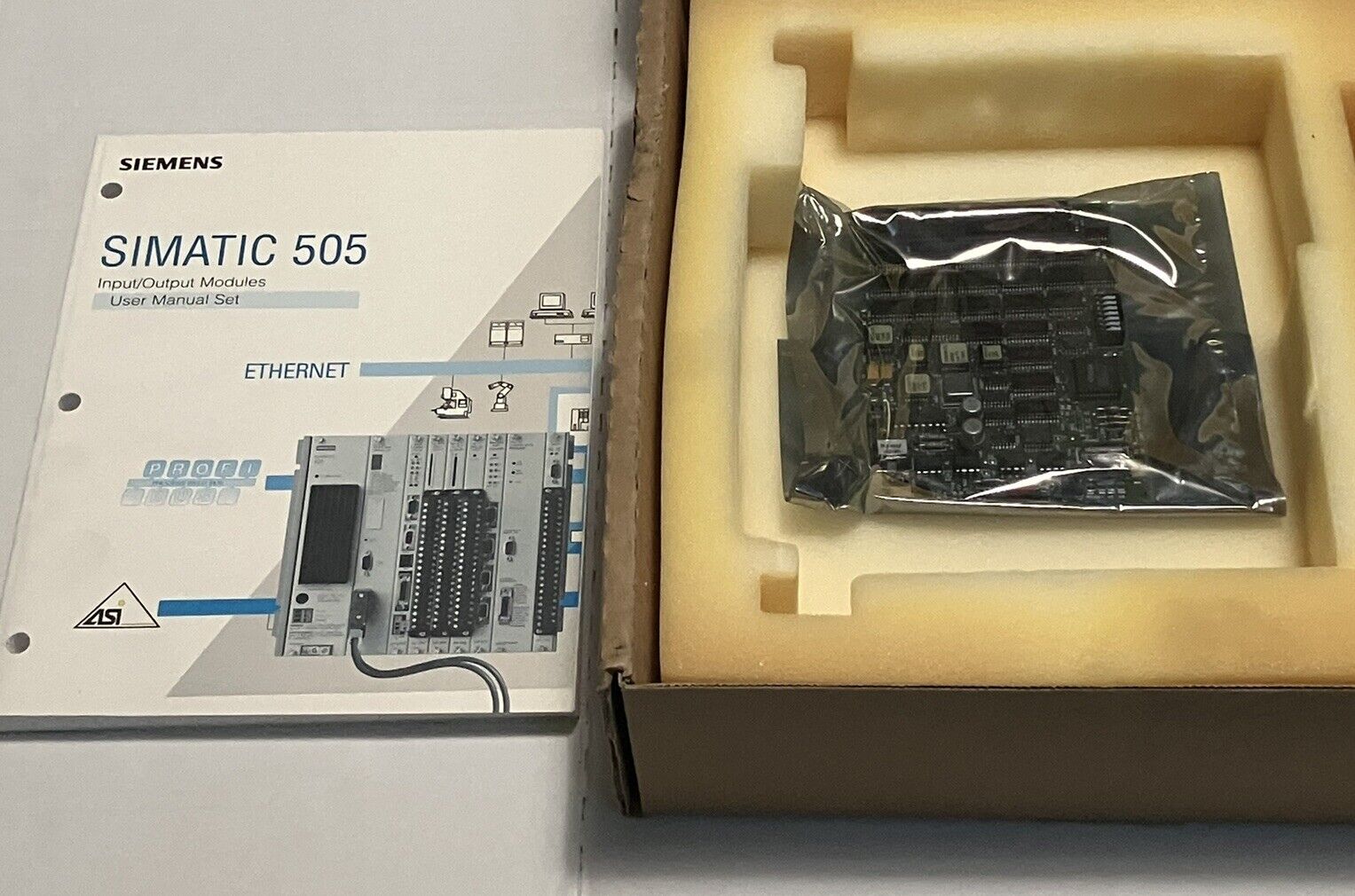 Siemens 575-2126 SIMATIC TI505 INPUT/OUTPUT Interface Module - NEW OPEN BOX