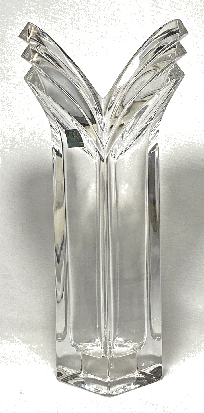 MIKASA ~ Beautiful Solid Crystal 11.75\