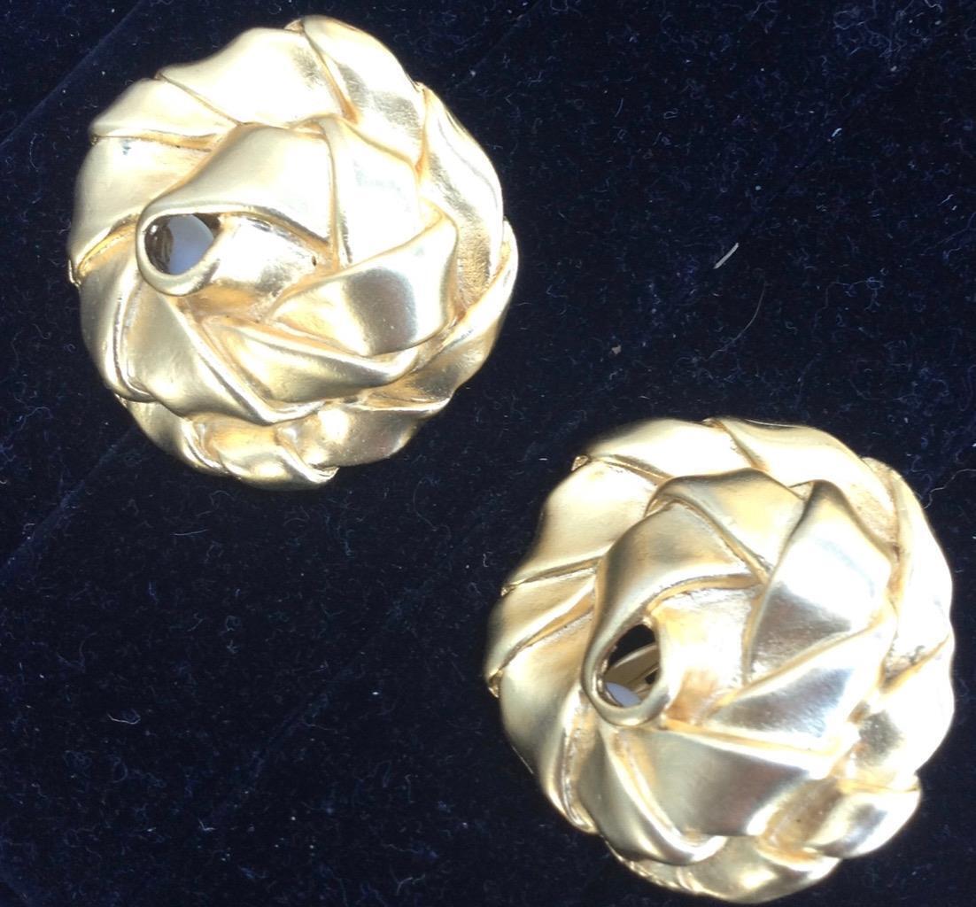 Estate Sale Gold Plated Clip On Earrings Vintage 1950\'s 1960\'s Quarter Size