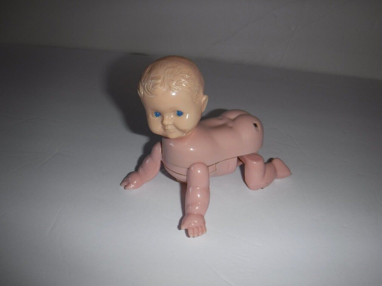 Vintage MARX Windup Crawling Baby Doll Plastic Wind Up Toy Works Amosandra?