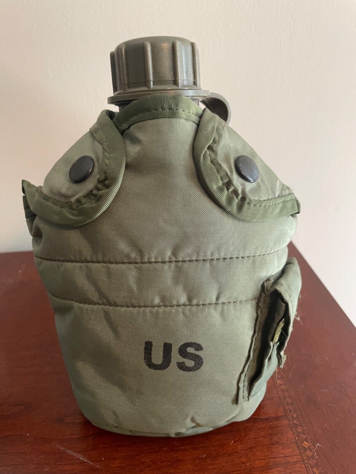 US Army LC-2 Water Canteen Cover with Canteen 2002 Reyes Industries Inc