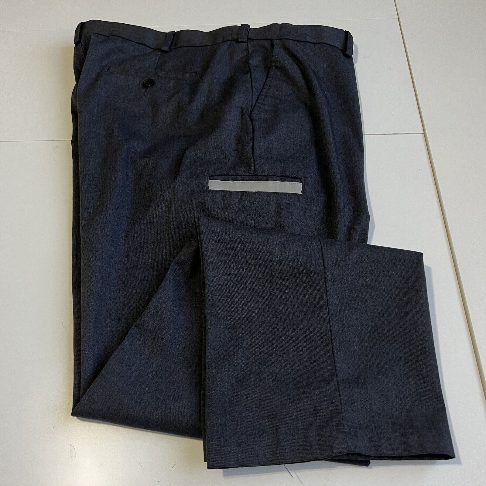 Twin Hill Men\'s Outdoor / Casual Pants Size 42x31.5 ￼Grey Excellent Condition