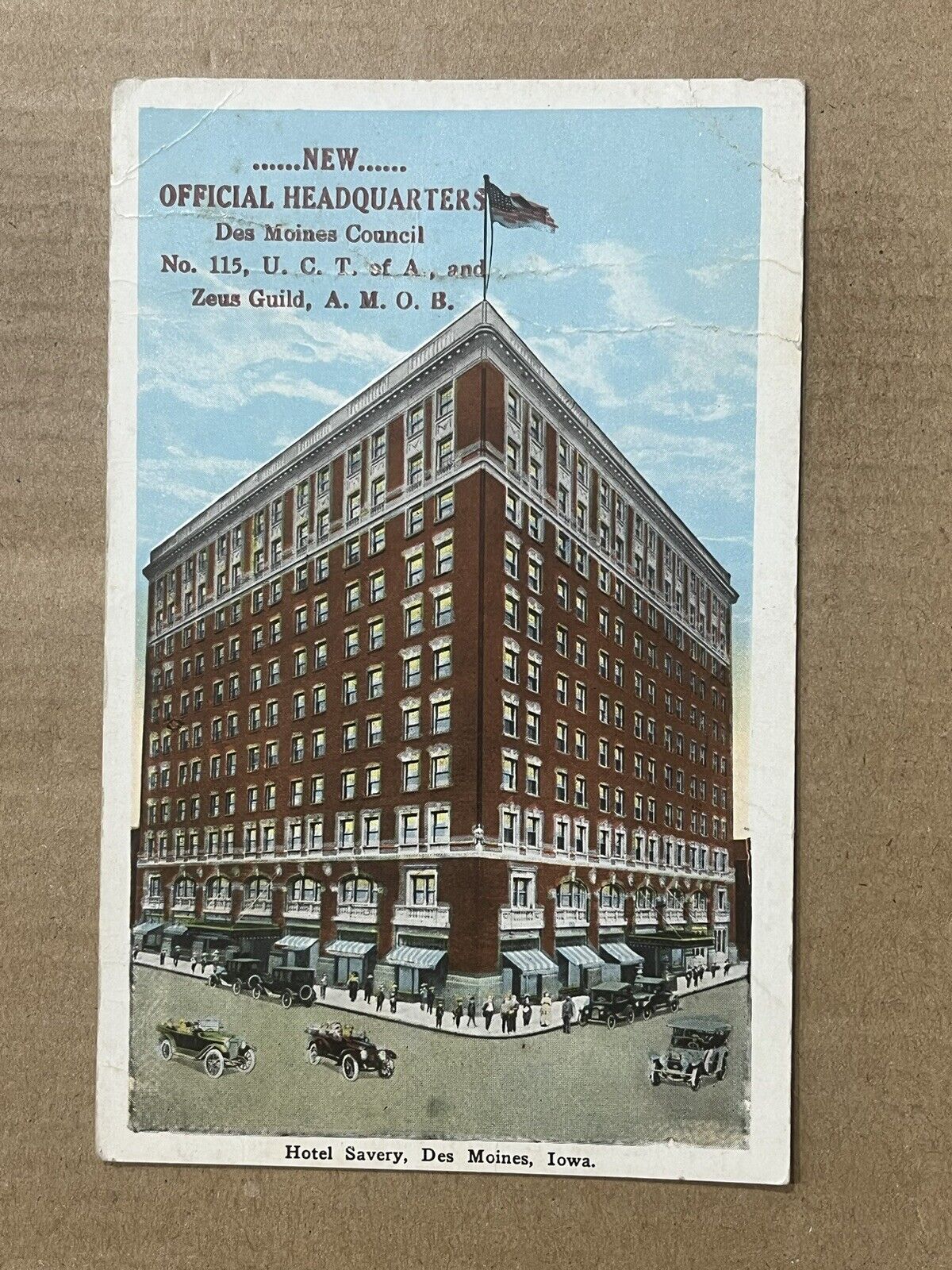 Postcard Des Moines Iowa IA Hotel Savery Street View Vintage PC