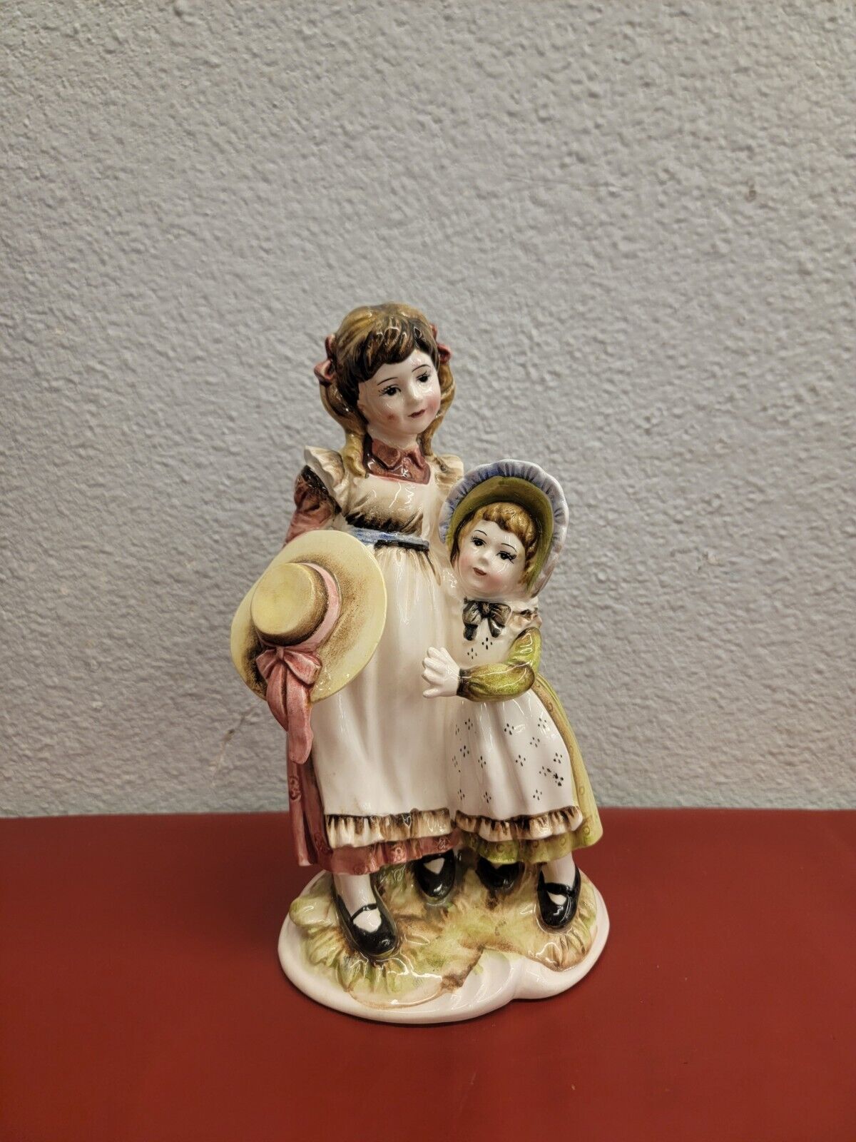 antique porcelain. Beautiful Mother and daughter. 👁Read 