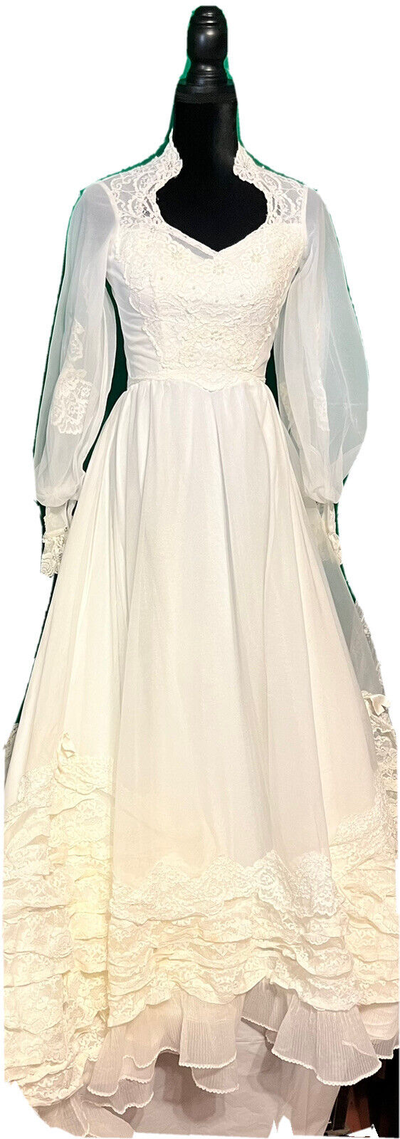 Vintage 1970s Bishop Sleeve Sweetheart Neckline Wedding Dress By Alfred Angelo