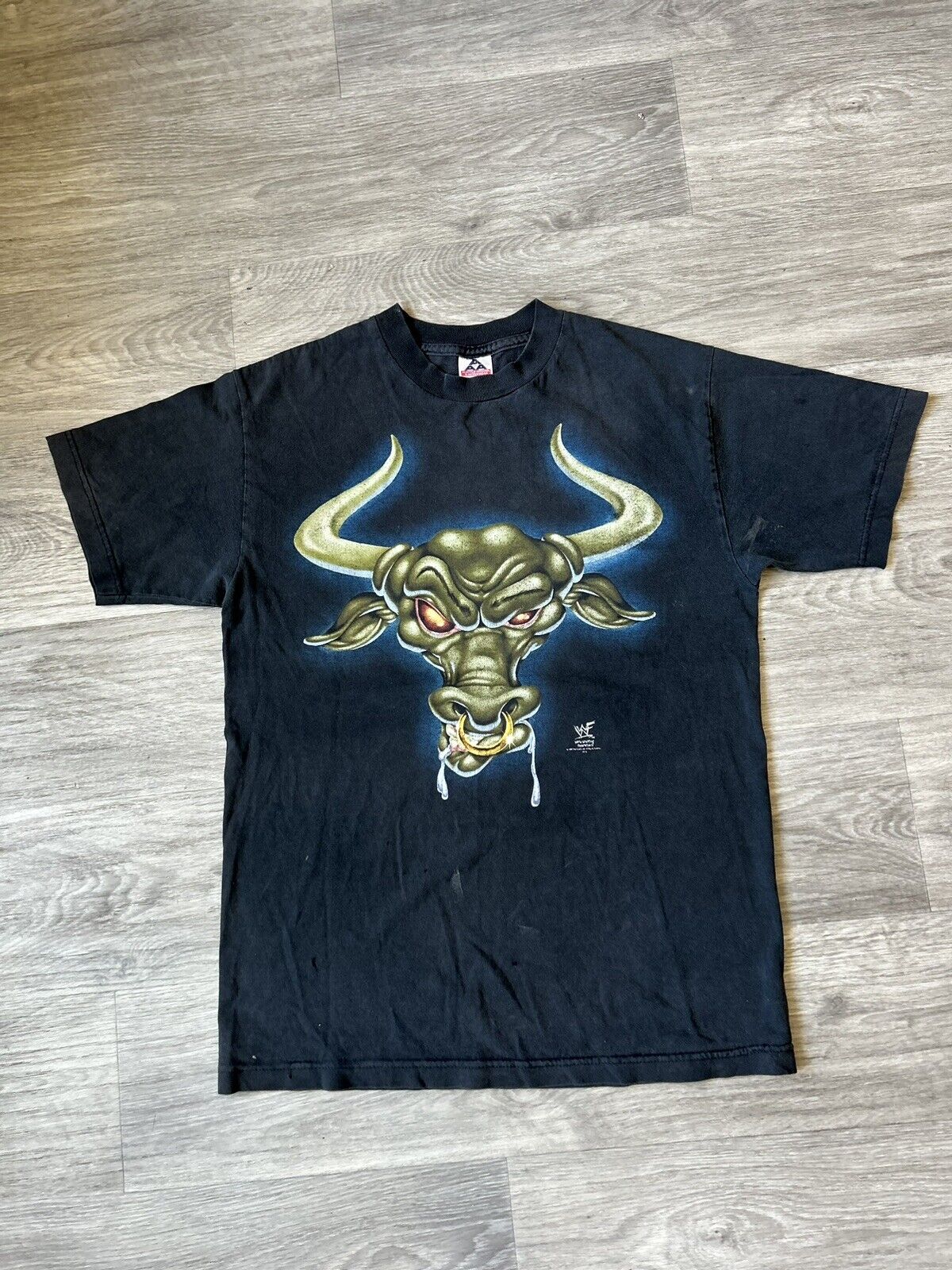 Vintage 1998 WWF Layin The Smack Down The Rock Brahma Bull Shirt Size M