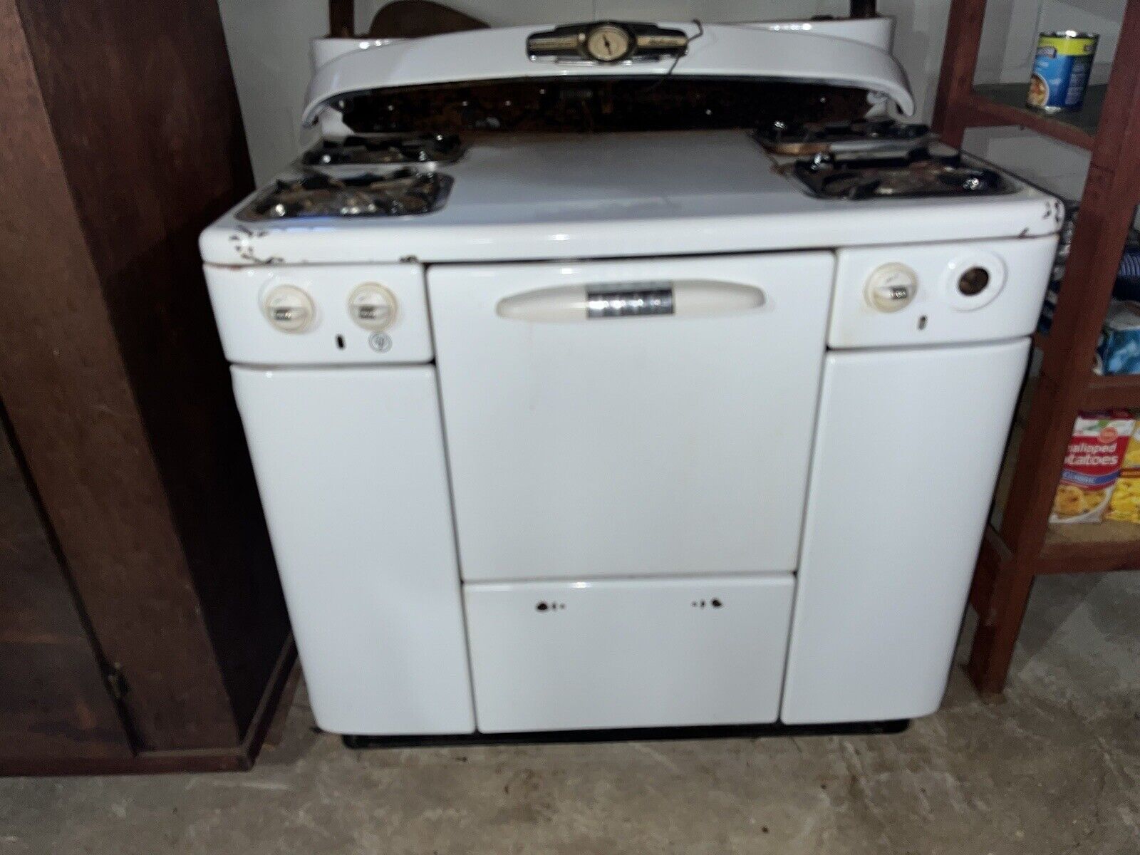 Vintage 1950’s Tappan Deluxe Stove