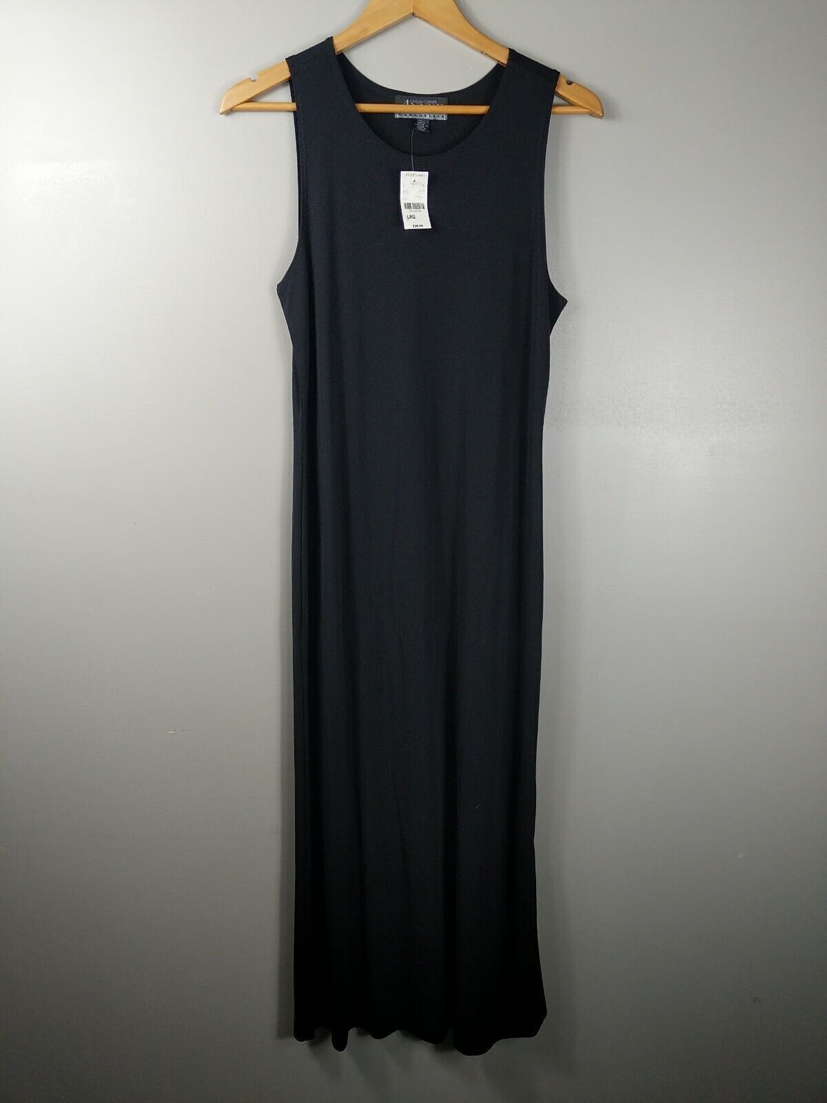 NWT: Casual Corner Annex Petite Large Essentials Long Black Dress, MSRP $40