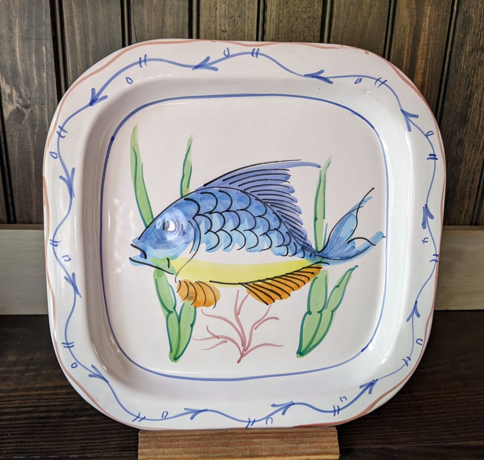 Vietri Italian Pottery Plate w/ Colorful Hand Painted Fish 11\