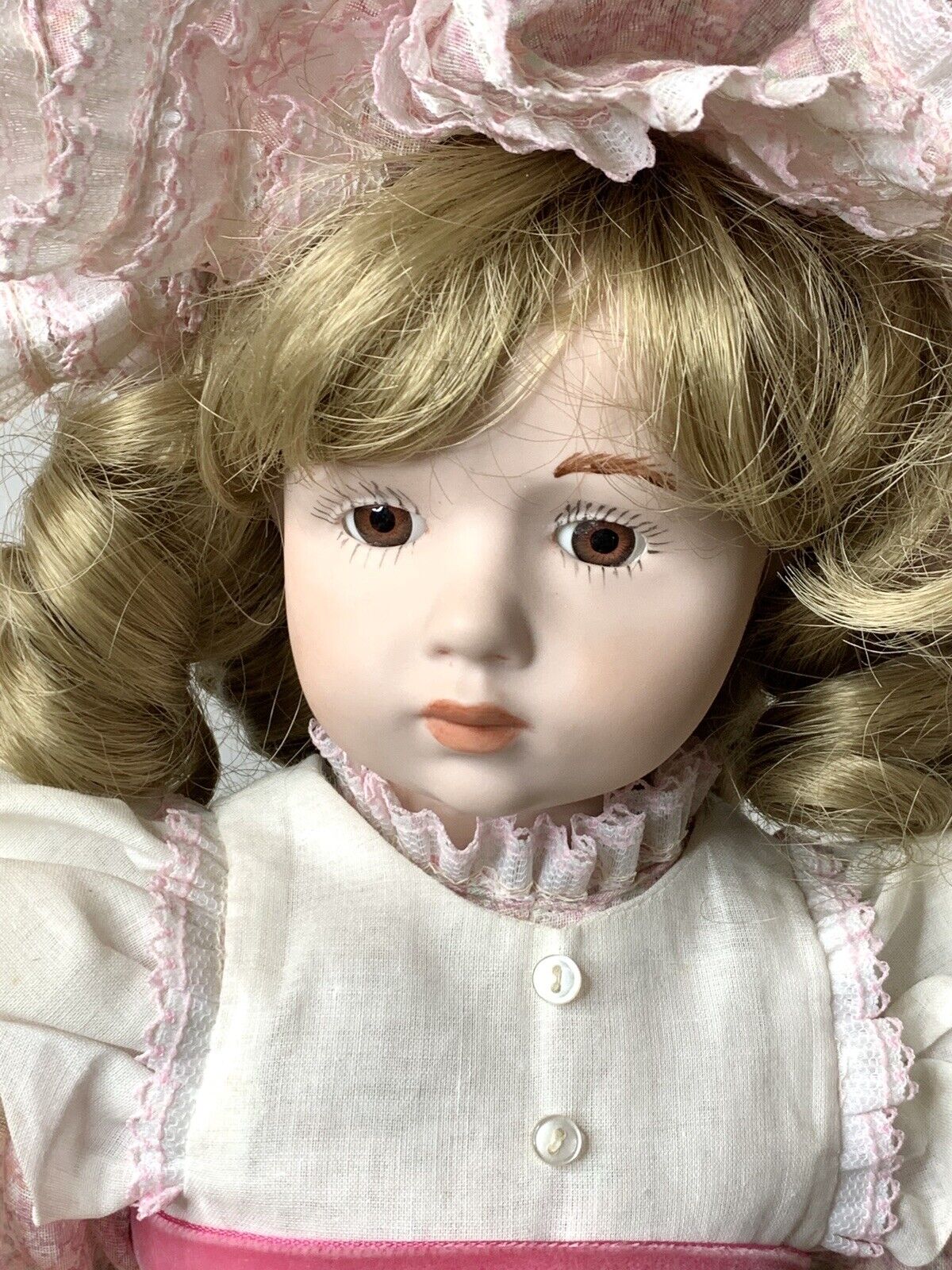 A. Marque Reproduction Brown Hair Brown Eyes Very Good Condition Beautiful Hair.