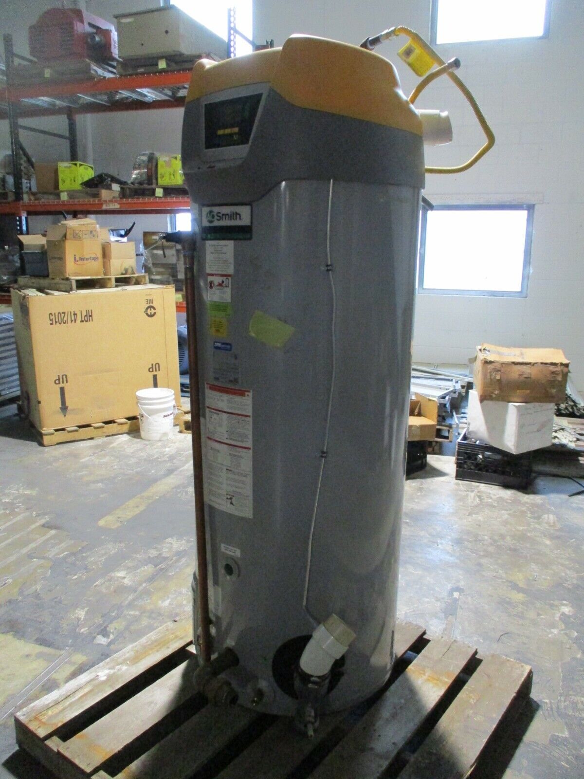 A.O. Smith Cyclone MXi Modulating Commercial Water Heater BTH-250A 200 Used