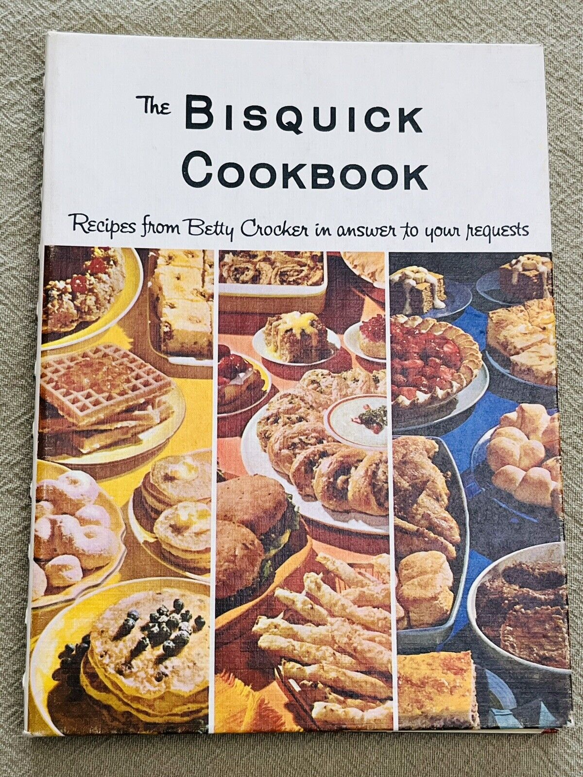 The Bisquick Cookbook Betty Crocker Vintage 1964 1st Edition