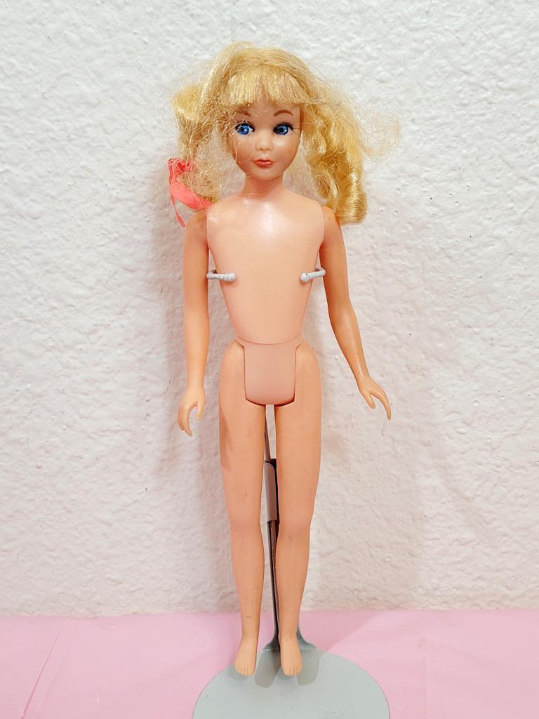 Vtg Mod TNT Skipper Doll 1969 1970 Blonde SAUSAGE CURLS Bend Leg Barbie Sister