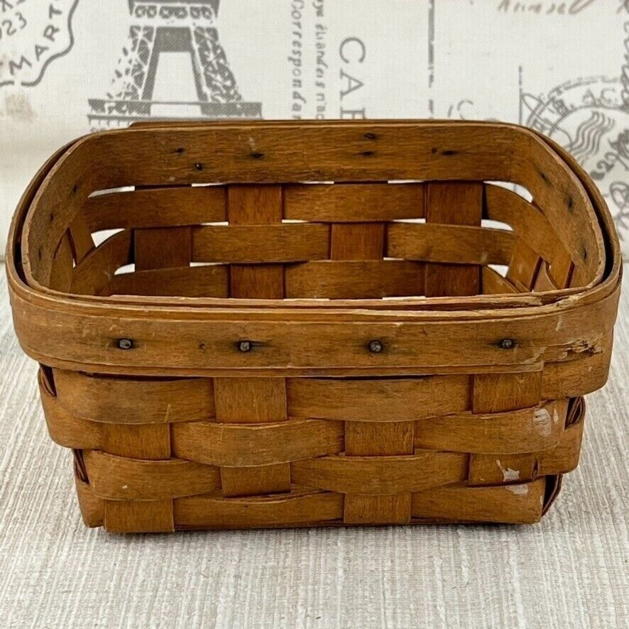 Longaberger 1994 Small Berry / Spare Change Basket 6.5 in x 6.5 in x 3 in