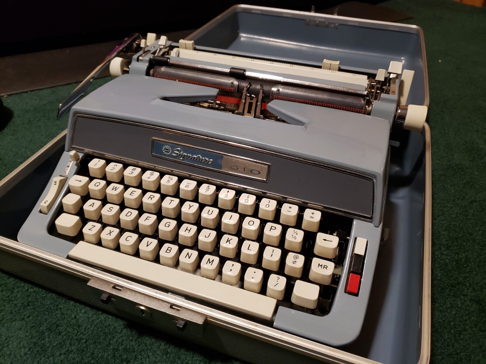 1965 - Montgomery Ward Signature 510 Script Portable Typewriter - Brother Japan 