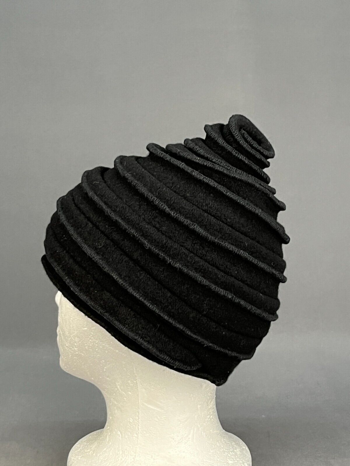 Nicki Marquardt Black Spiral 100% Wool Cap Collapsible Hat (306)