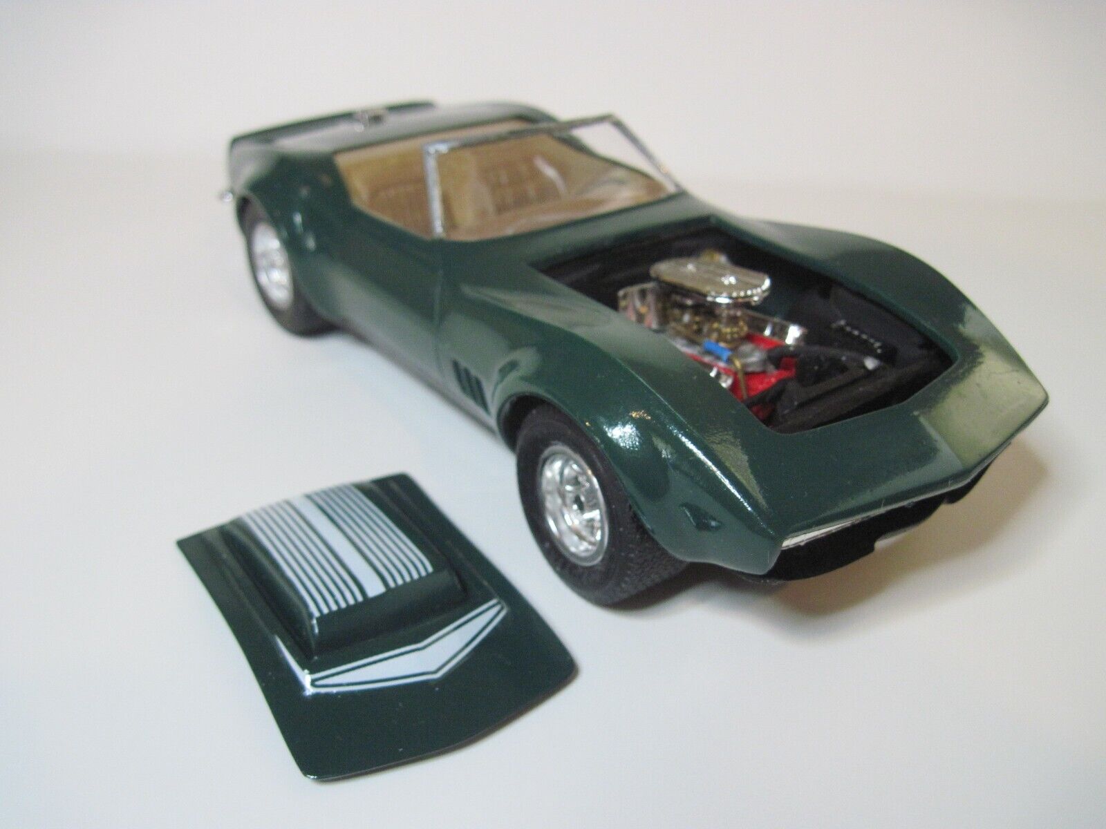 BUILT 1968 Custom Corvette Model - Plastic- 1/25