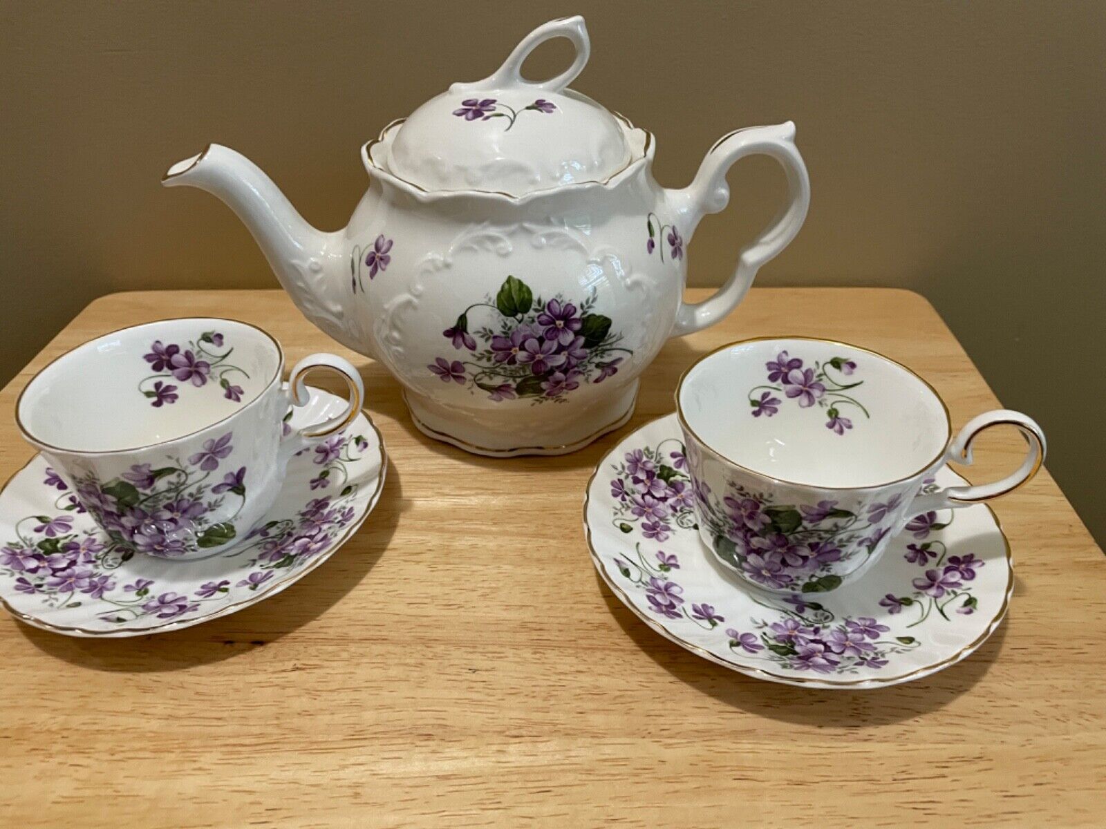 NEW Crown Dorset Staffordshire Teapot + 2 Allyn Nelson Collection Cups/Saucers