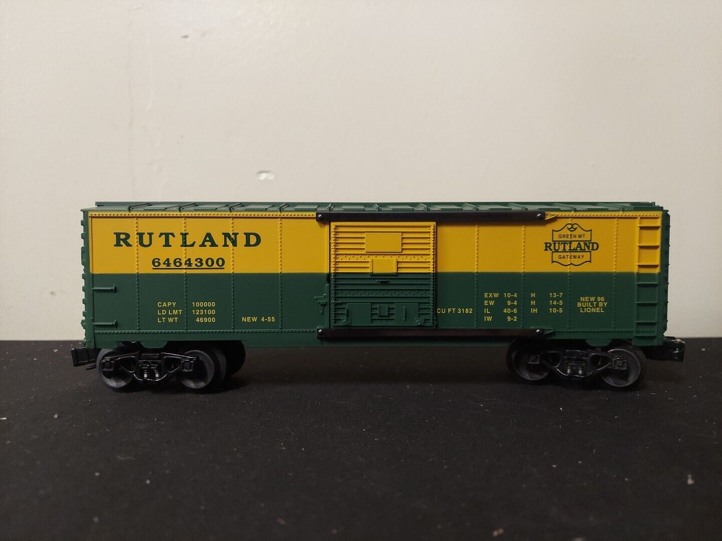 Lionel Trains O Scale Gauge 6464300 Rutland Gateway Box Car 