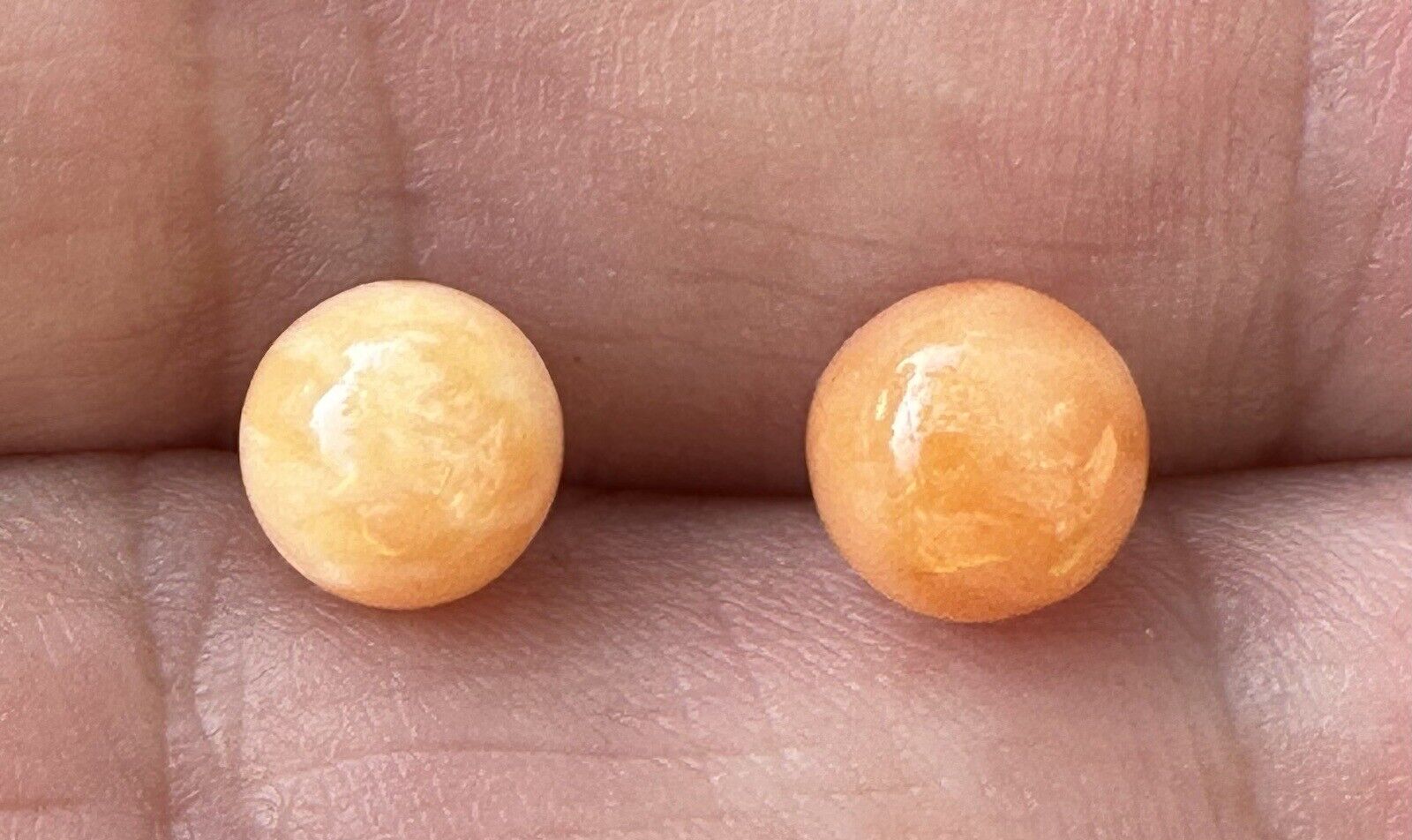 An Exquisite 7mm Melo Pearl Pair 5.65ct
