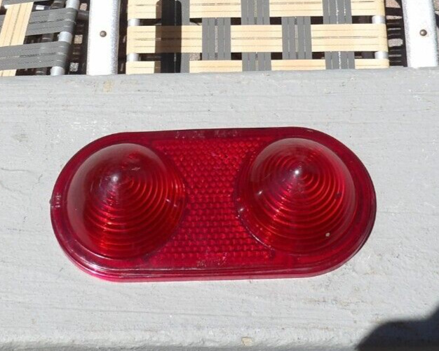 Vintage 1950 1951 1952 Buick Taillight Red Lens Guide R4-51 \'50 \'51 \'52