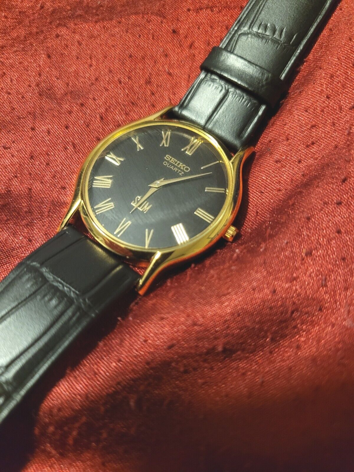 ⚡️RARE VINTAGE New Old Stock Slim Gold Filled Gentlemen\'s 33mm Watch