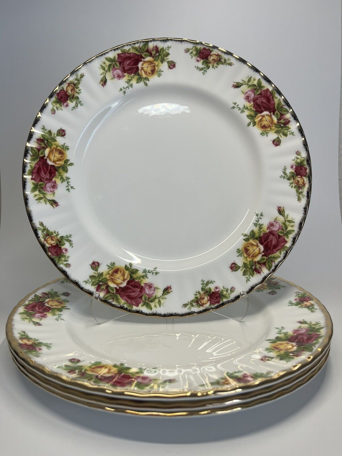(4) ROYAL ALBERT OLD COUNTRY ROSES 10 3/8 DINNER PLATES - NEW
